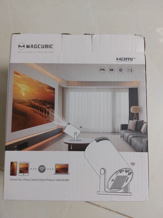 Проектор  HY300 pro смарт андроїд приставка  smart  штатив екрана