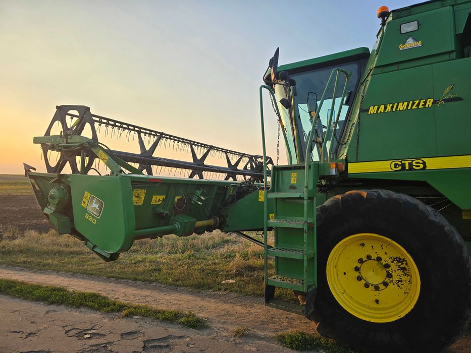 Комбайн свіжопривезений Джон cts