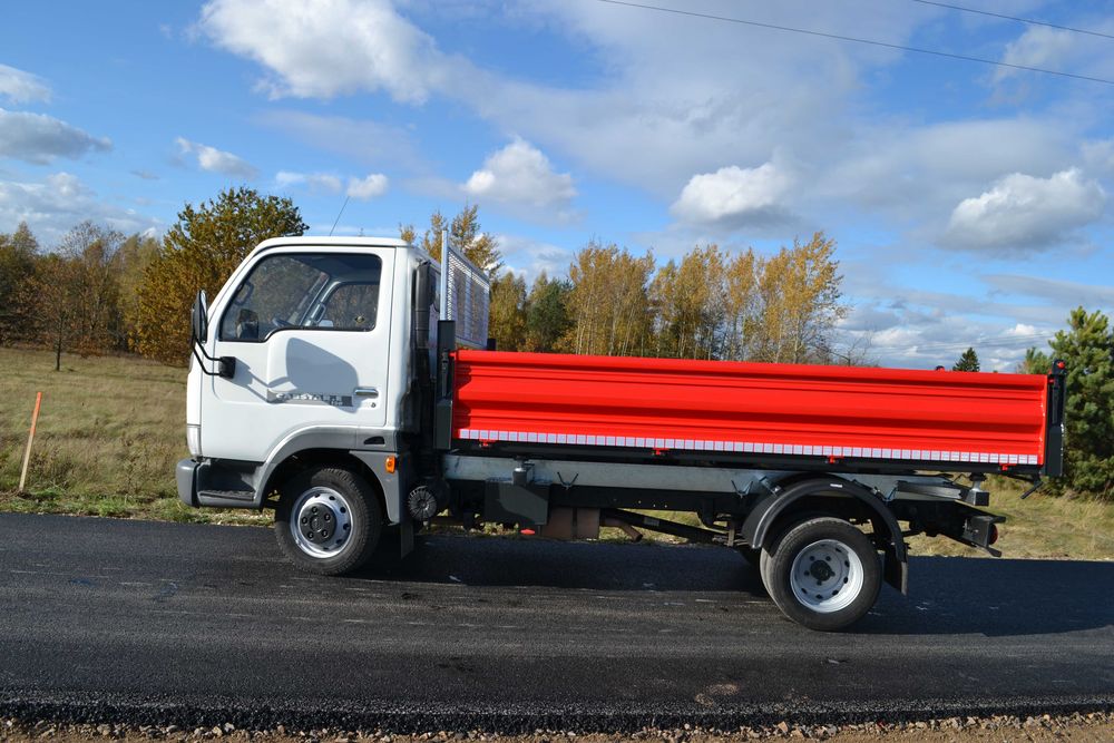 NiSsaN CaBsTaR 2003r 3STR WyWroTkA 3,50M DMC 3,5T SuPeR StaN