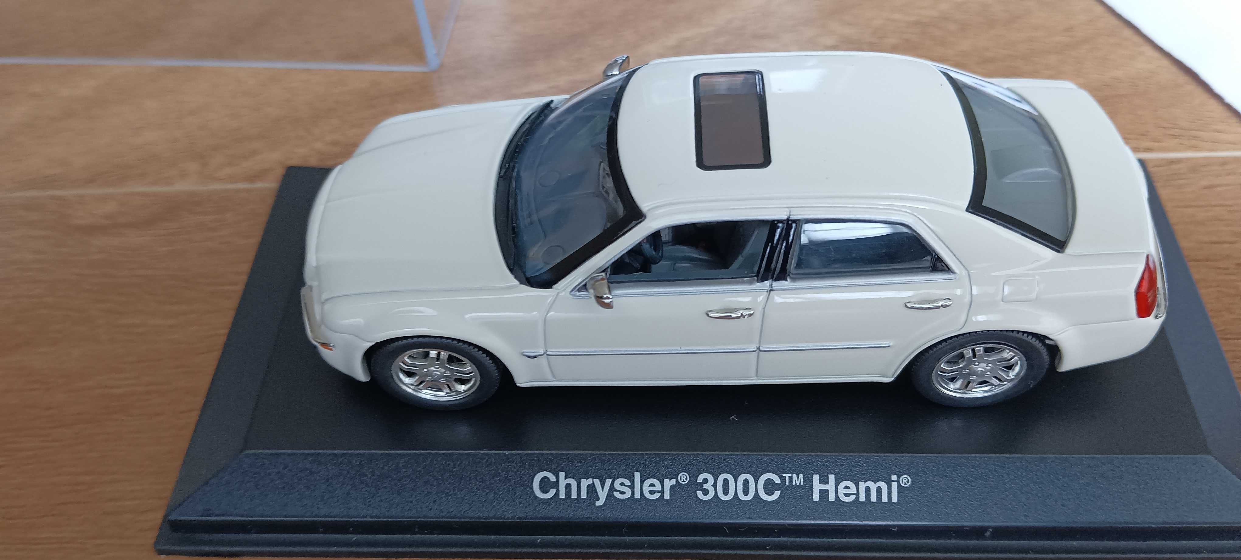 Chhrysler 300C Hemi 1/43  NOREV