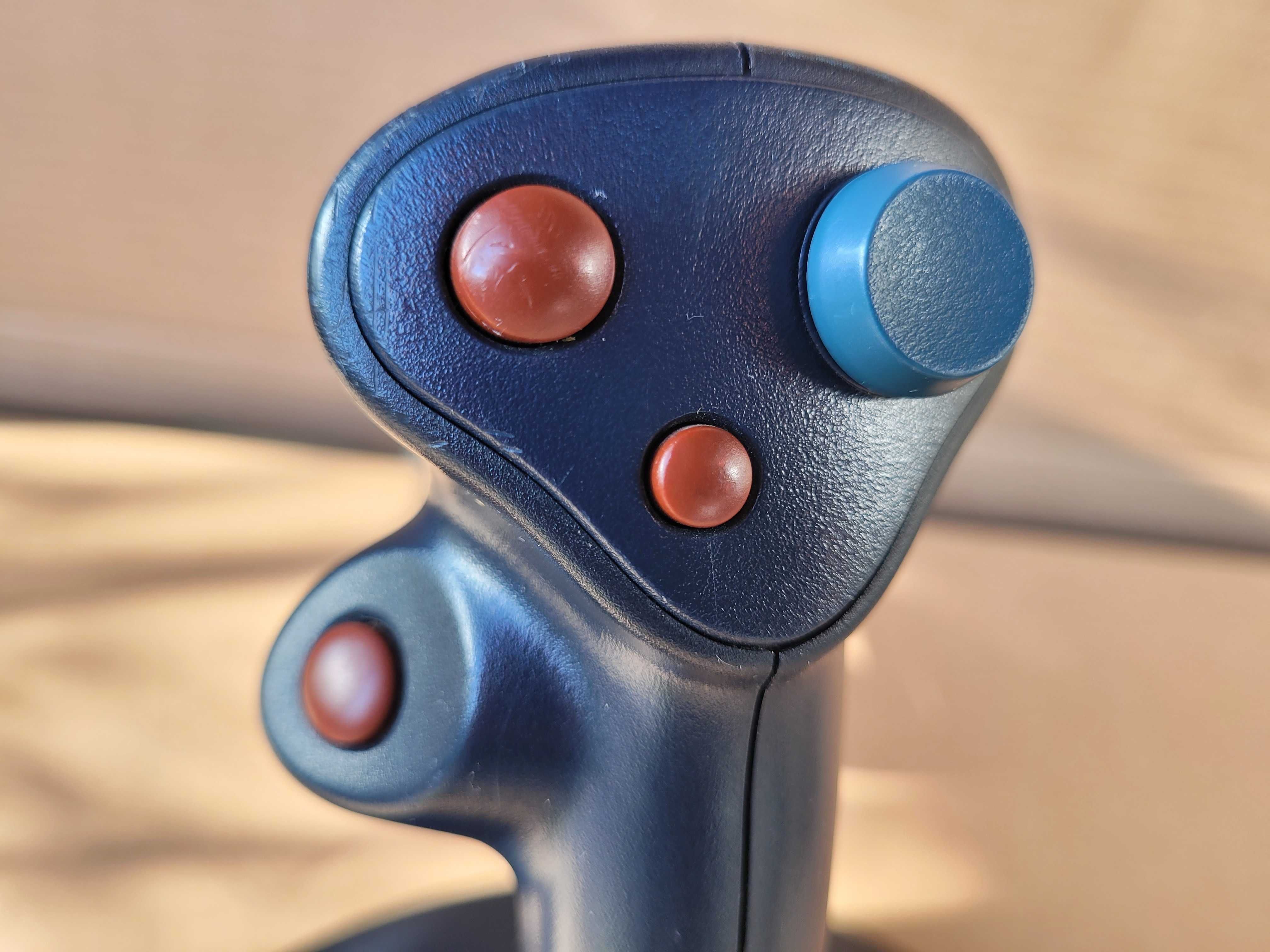 Joystick Genius Flight2000 F-23 plus karta dźwiękowa