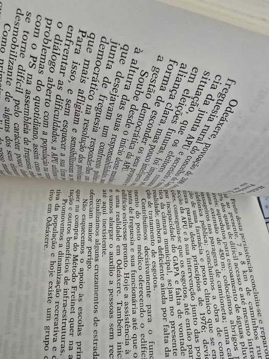 Poder Local: Política de Unidade; Informação às Populações;...