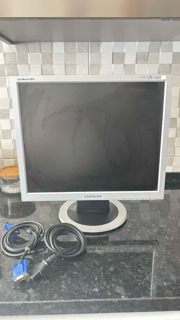 Monitor Samsung 901N