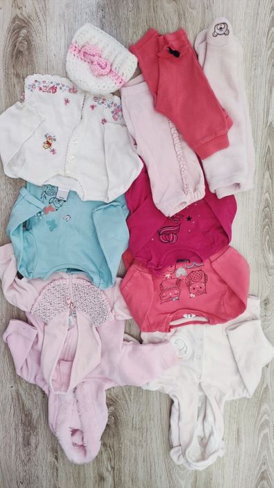 Ubranka dla dziewczynki bluzki bluzy spodenki 62-68