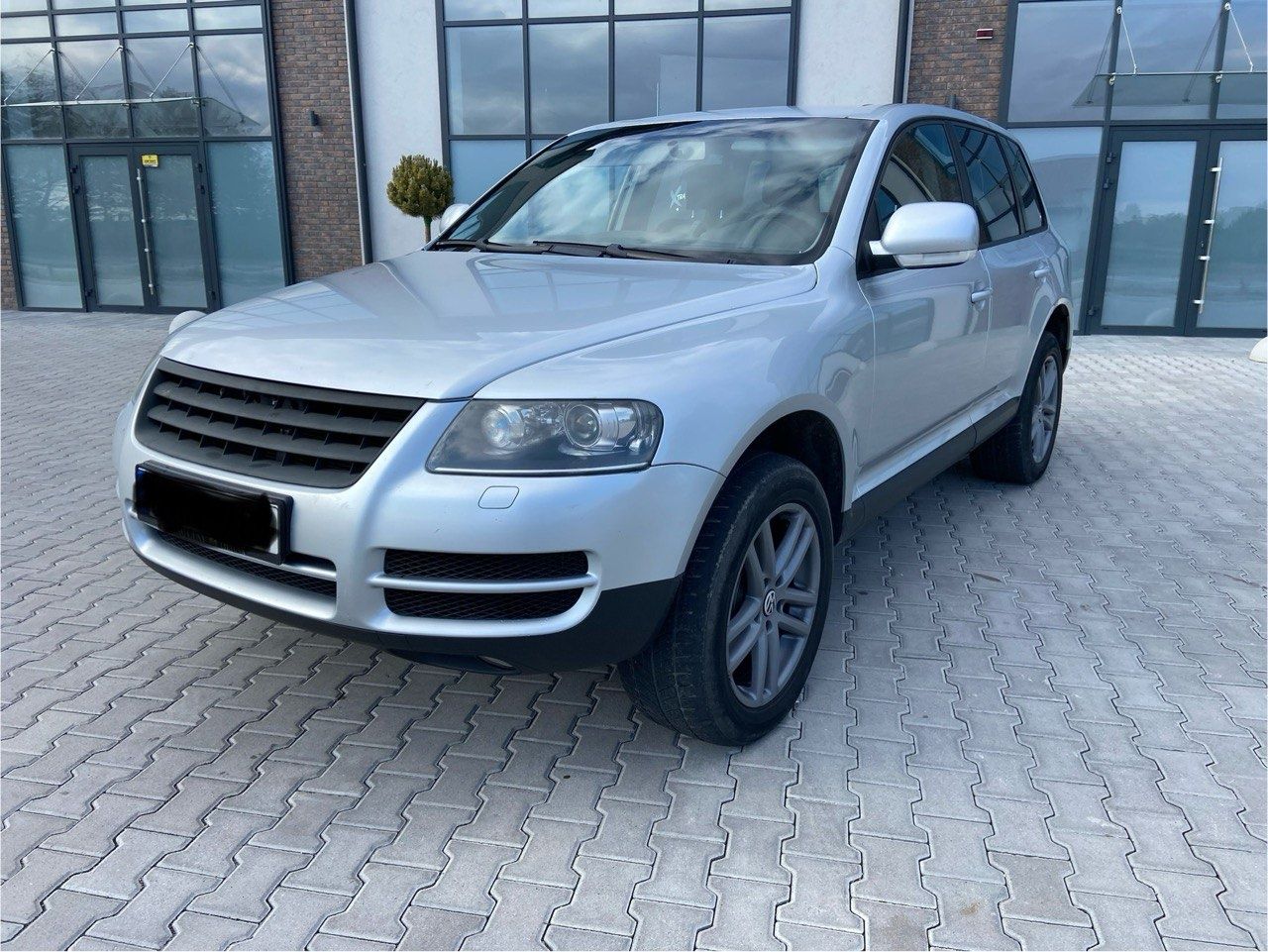 Продам Авто для ЗСУ.Volkswagen Touareg 2005р
Двигун 3.0 тді
