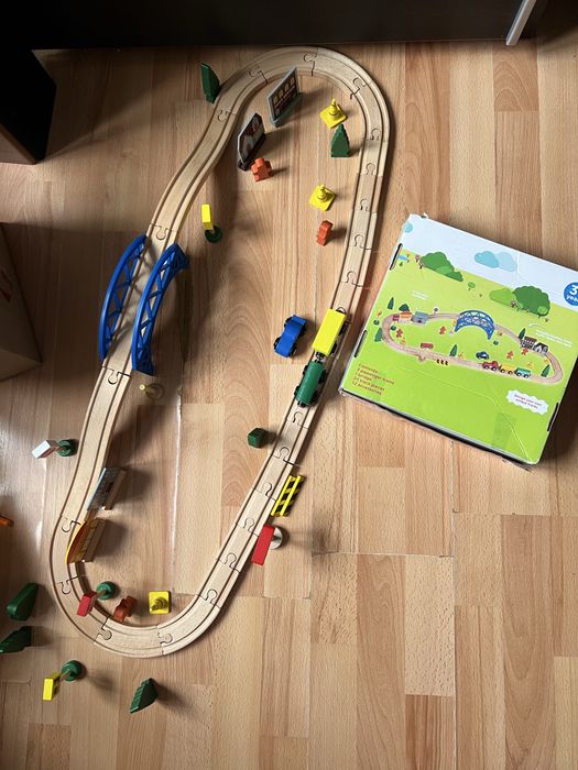 Деревʼяна залізниця, Chad Valley