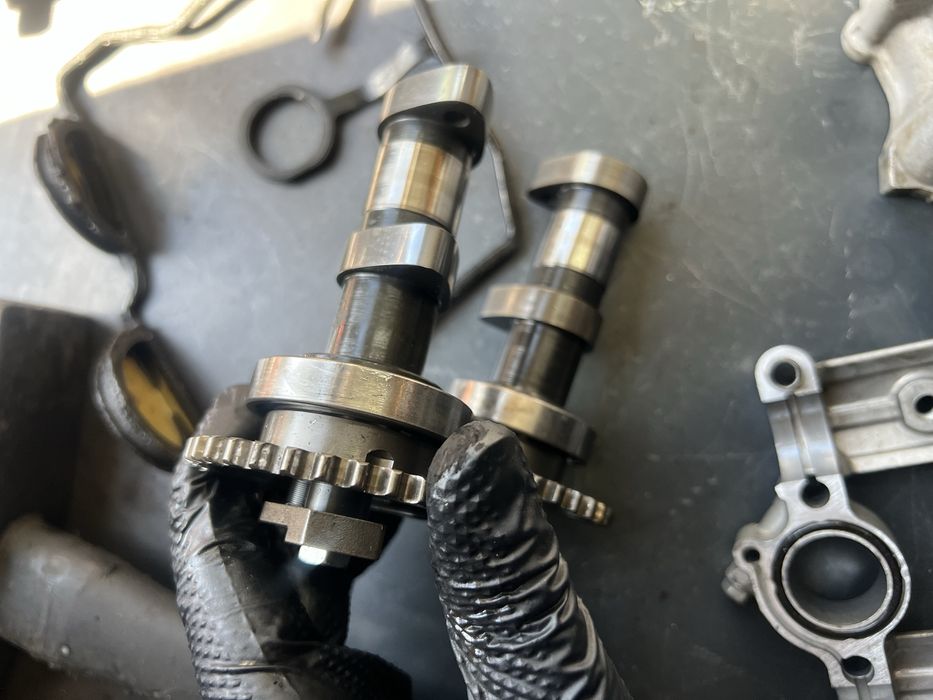 Glowica rmz 450 wtrysk walki