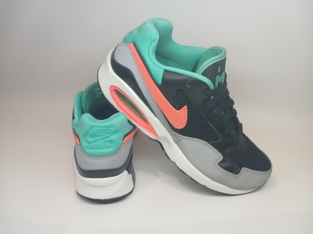 Женские-Кроссовки-Nike AIR MAX ST