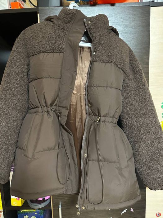 Жіноча ,зимова куртка (на зараз)