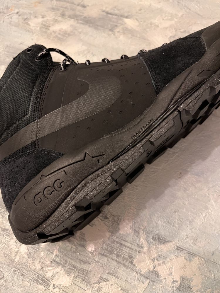 Кросівки Nike ACG  Нові утеплені черевики 49р