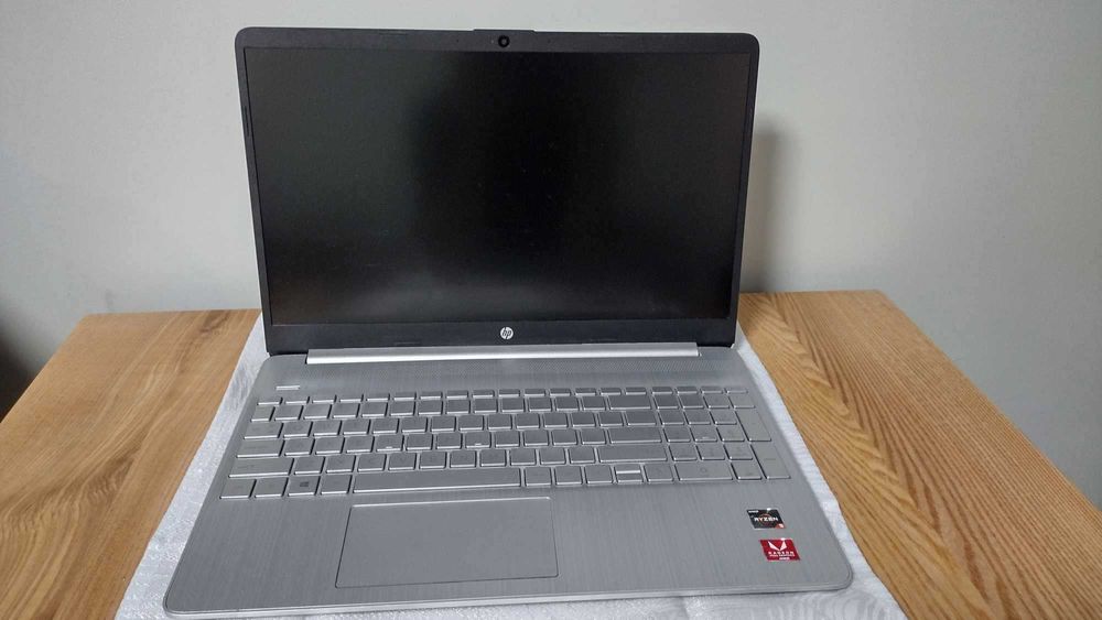 Laptop HP 15s-eq0017nw Stan bardzo dobry