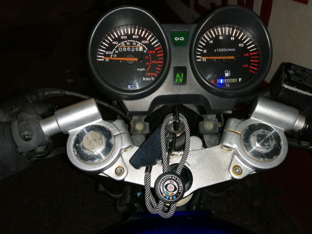 Vendo ou troco 125cc