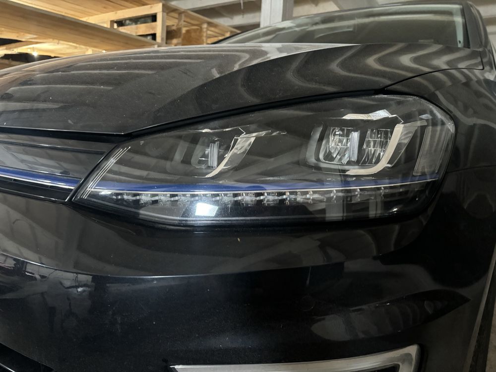 Фари фара Volkswagen E-Golf е гольф