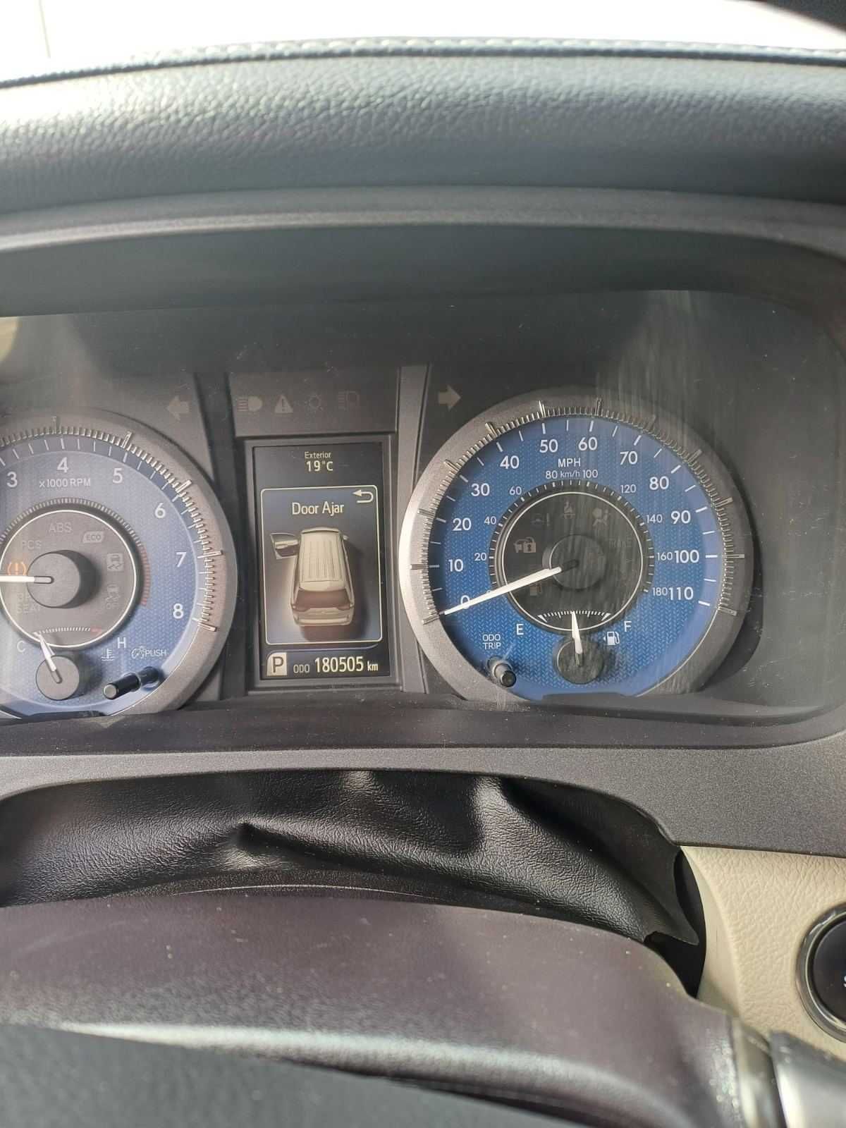 Продам Toyota Sienna