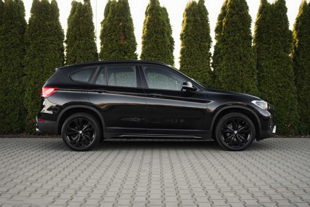 2020    BMW    X1