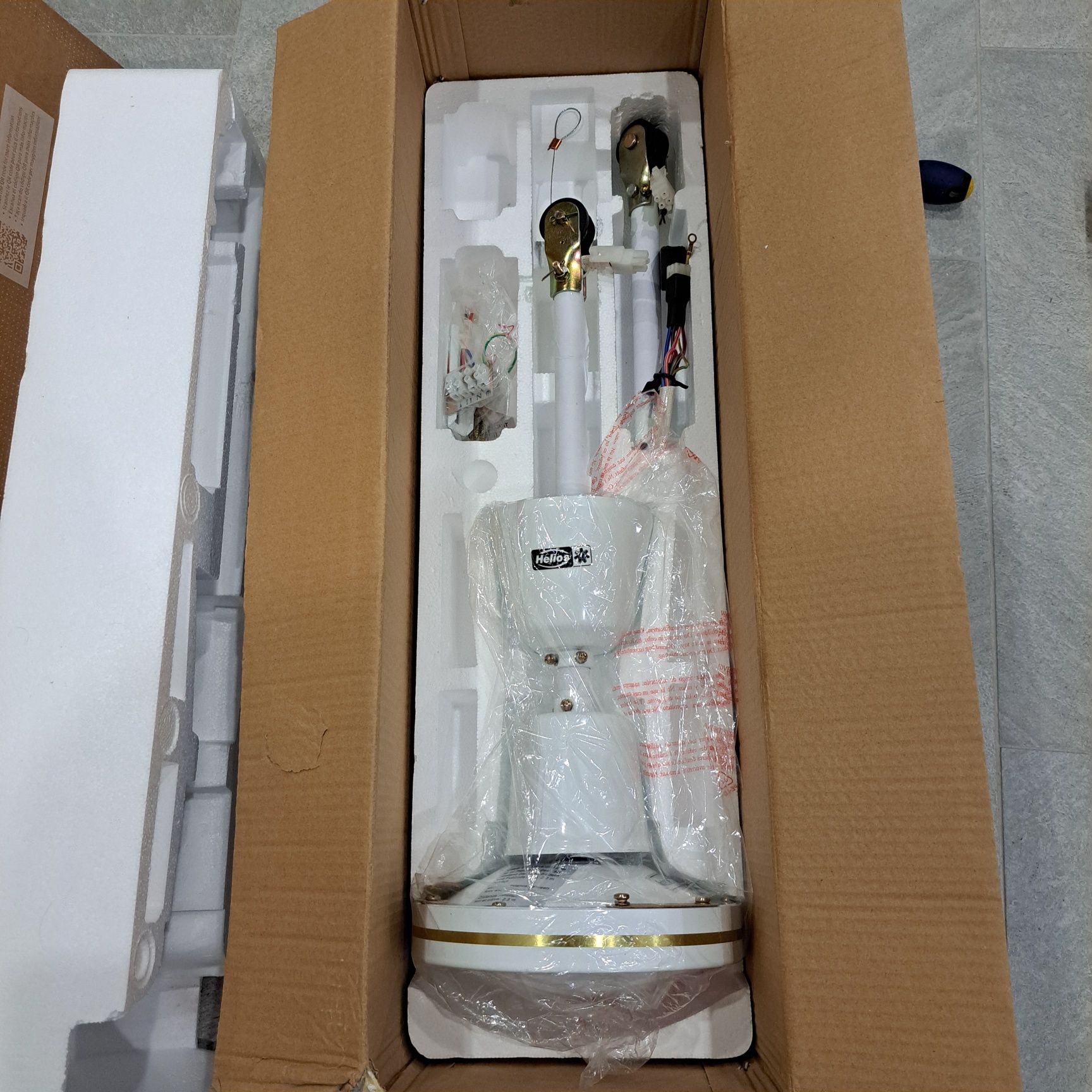 Ventilador de tecto novo