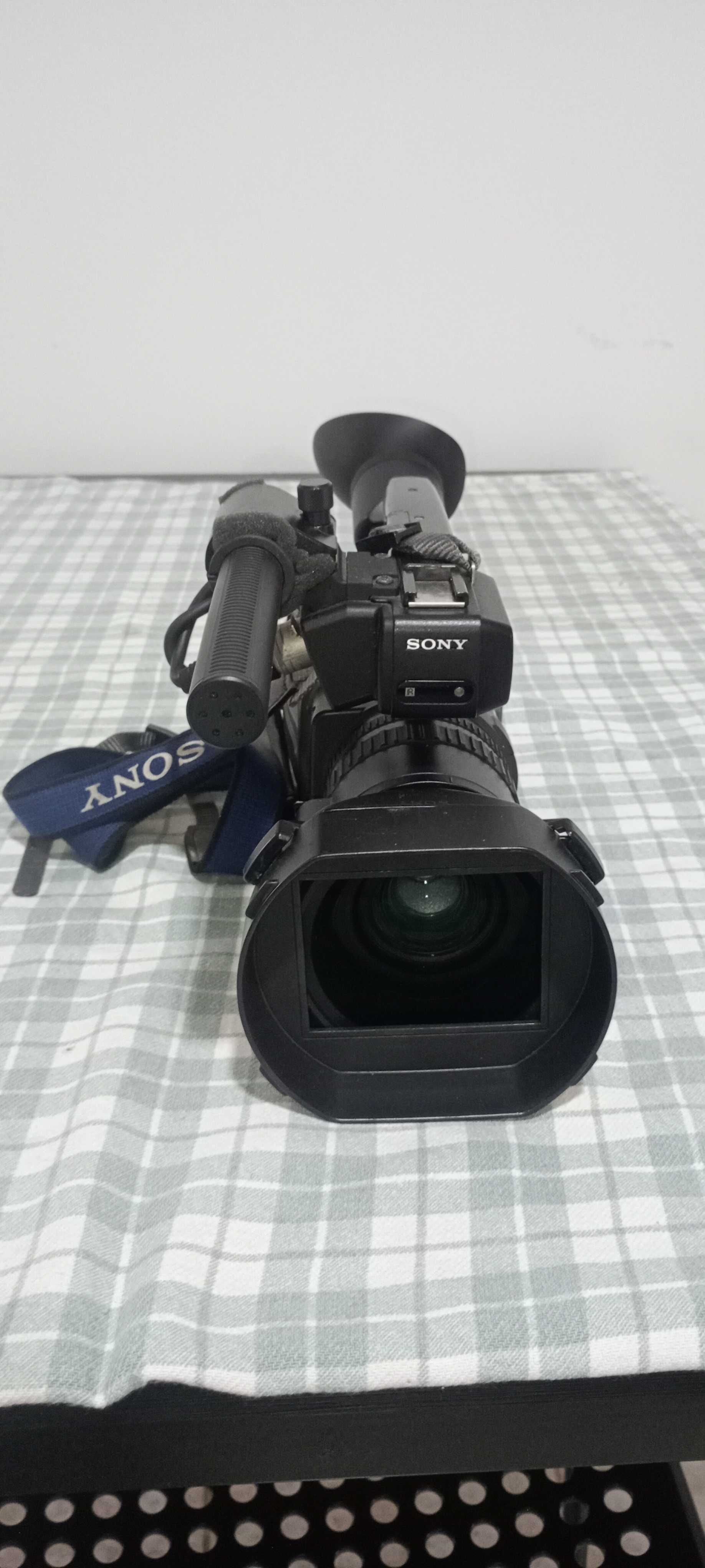 Sony DSR-PD170 DVCAM MiniDV Camcorder