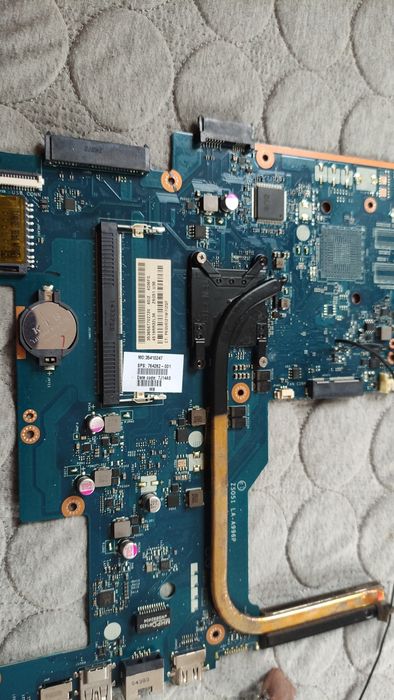 Материнська плата для ноутбука