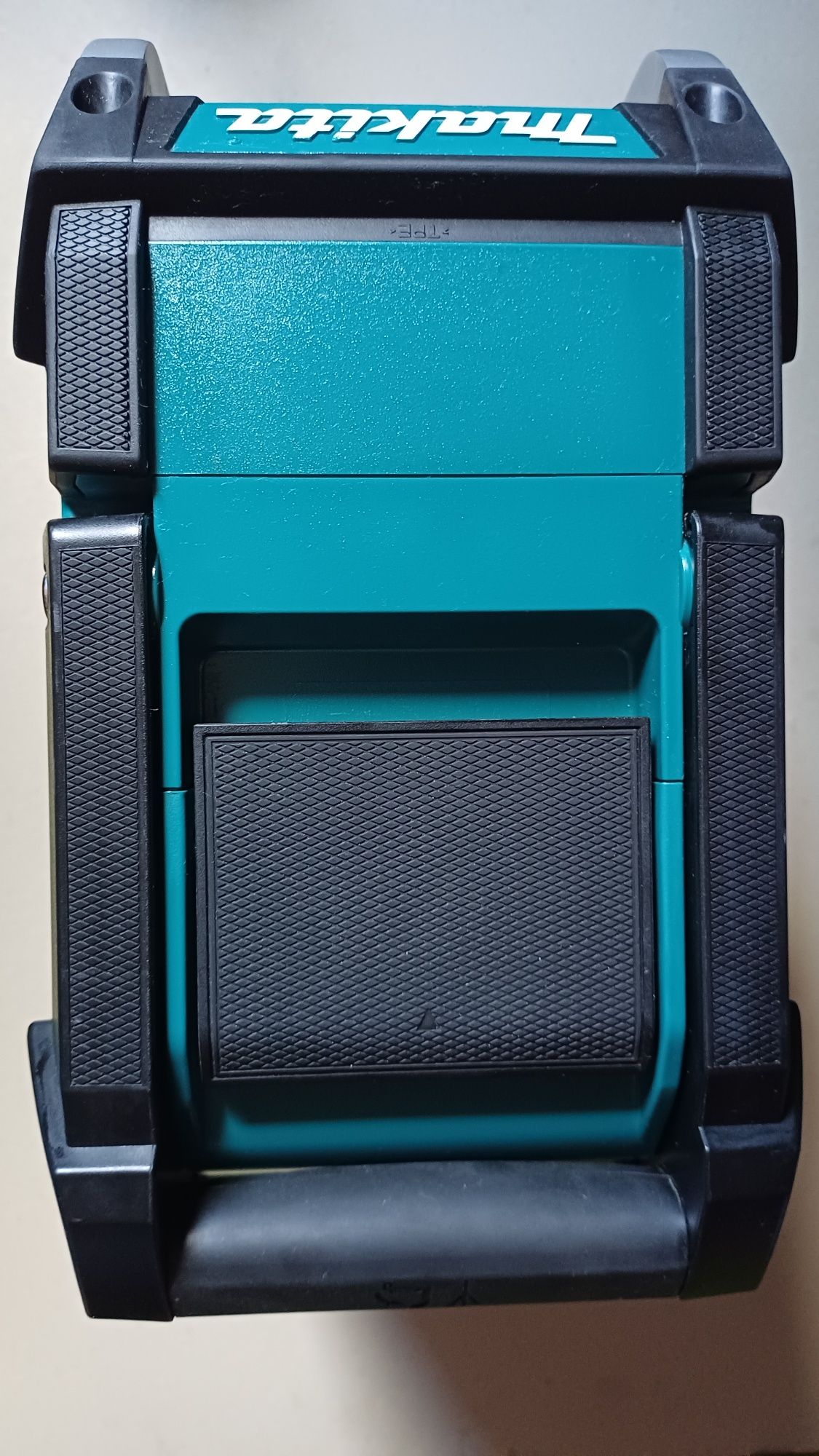 Makita MR 007G radio