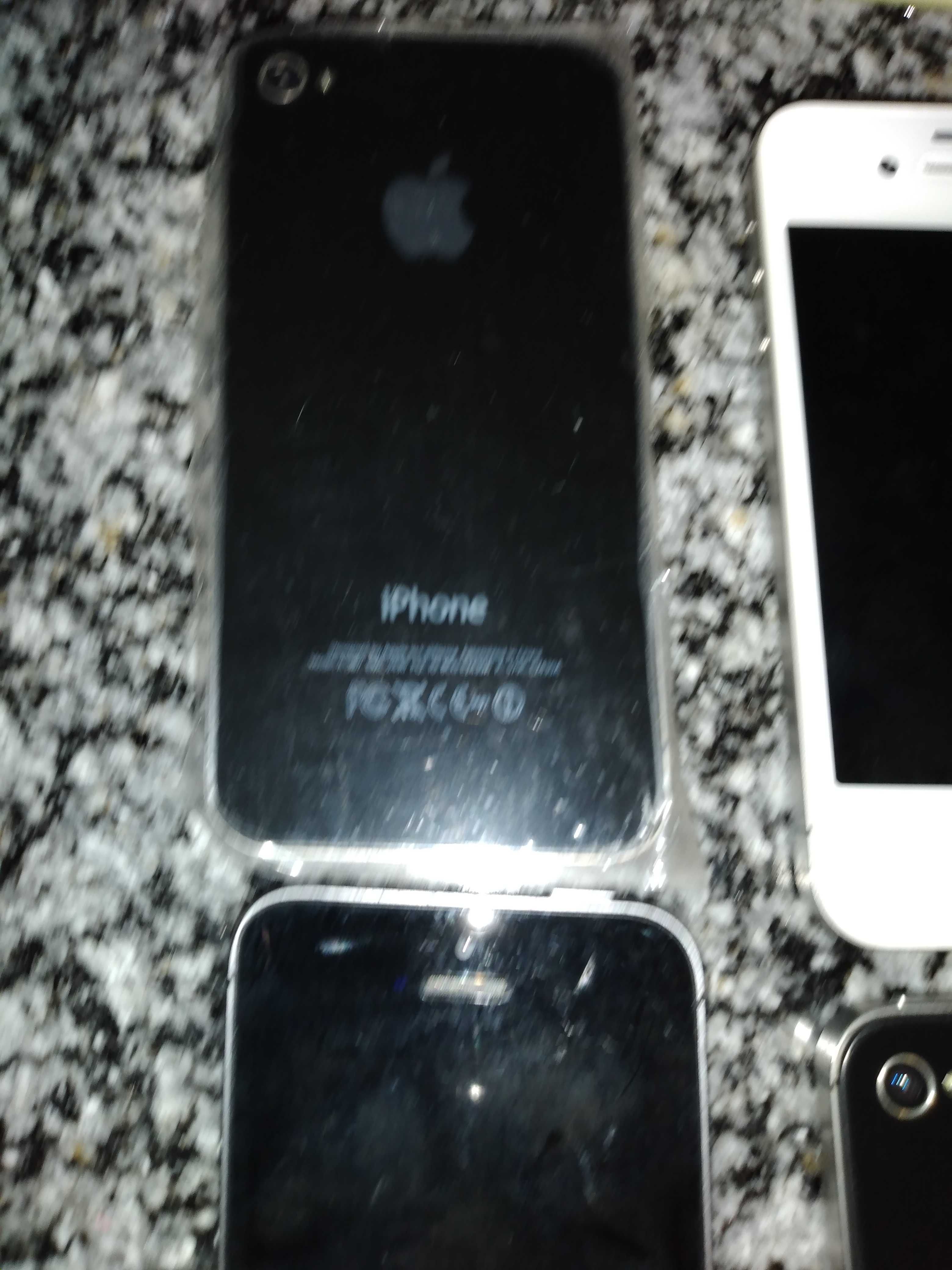 4 Iphones : 2 Iphones 5S + 2 Iphone 4S