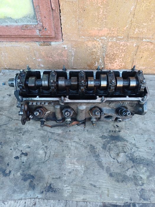 Audi 80 Volkswagen T-2-3 Golf 2-3 Passat b-3-4 1.6 ГБЦ головка блока