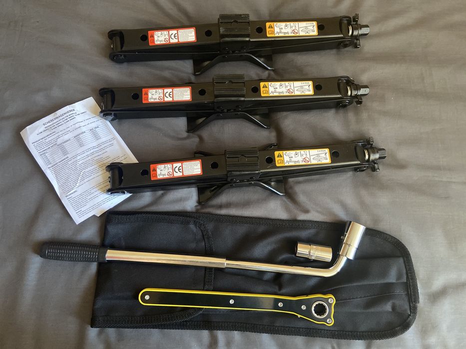 Домкрат,ключ набор новый BMW X5,X6,X7 G05,G06,G07