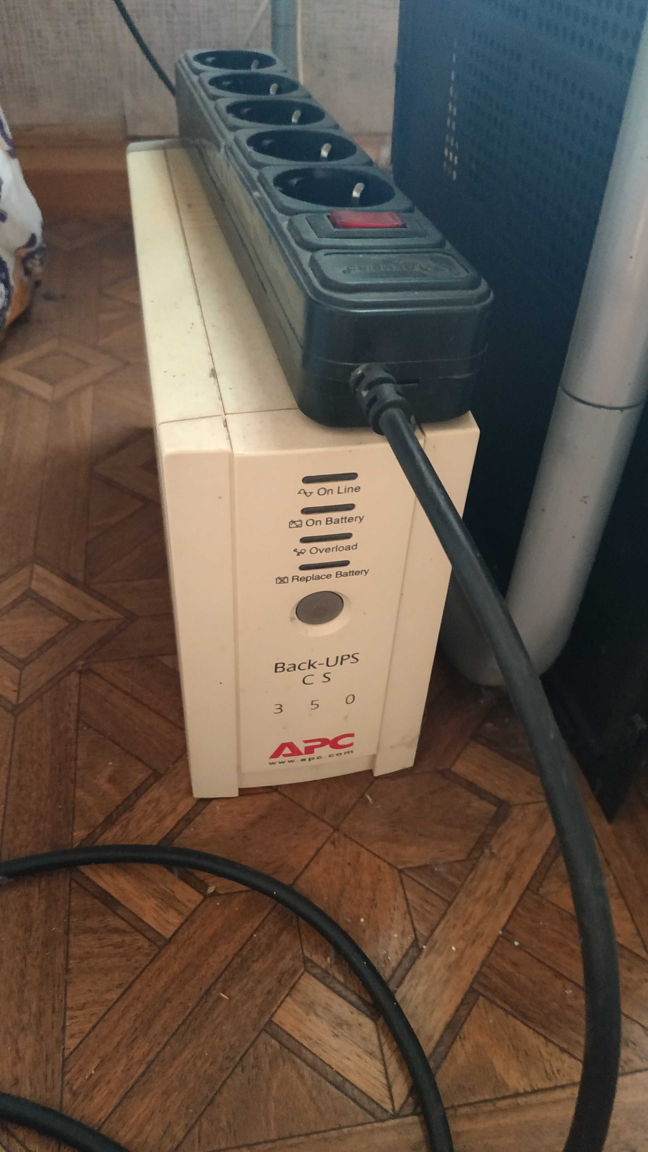 Бесперебойник APC Back-UPS CS 350