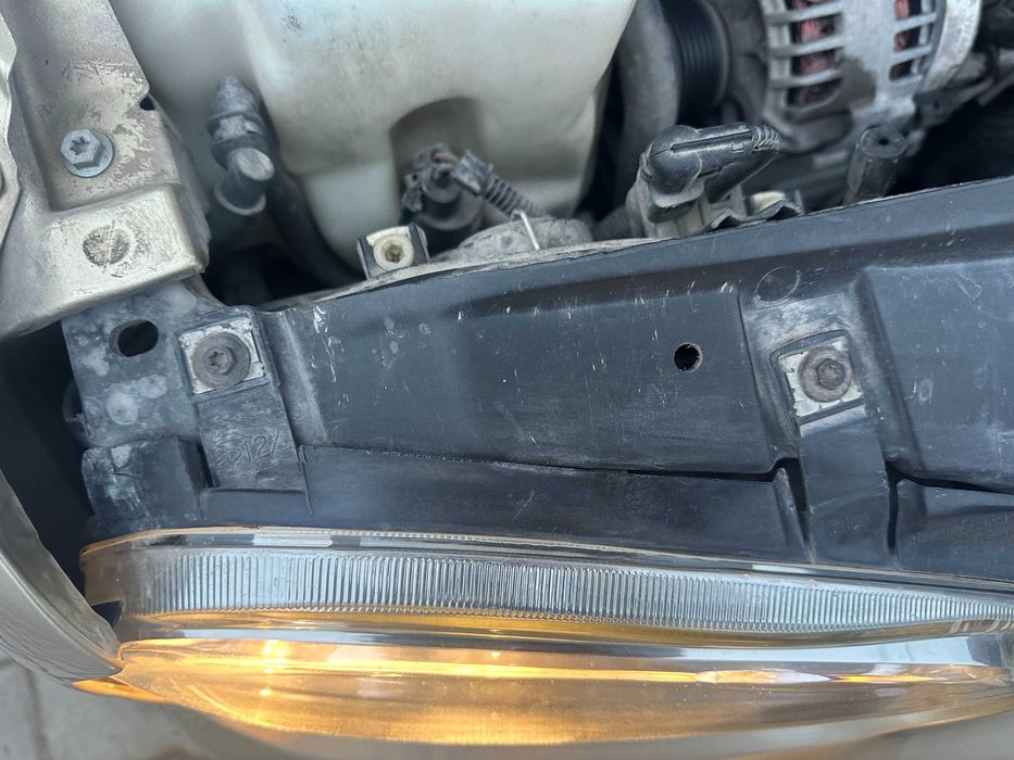 Фольксваген Гольф  1.6 АКПП