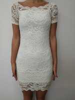 biała koronkowa sukienka