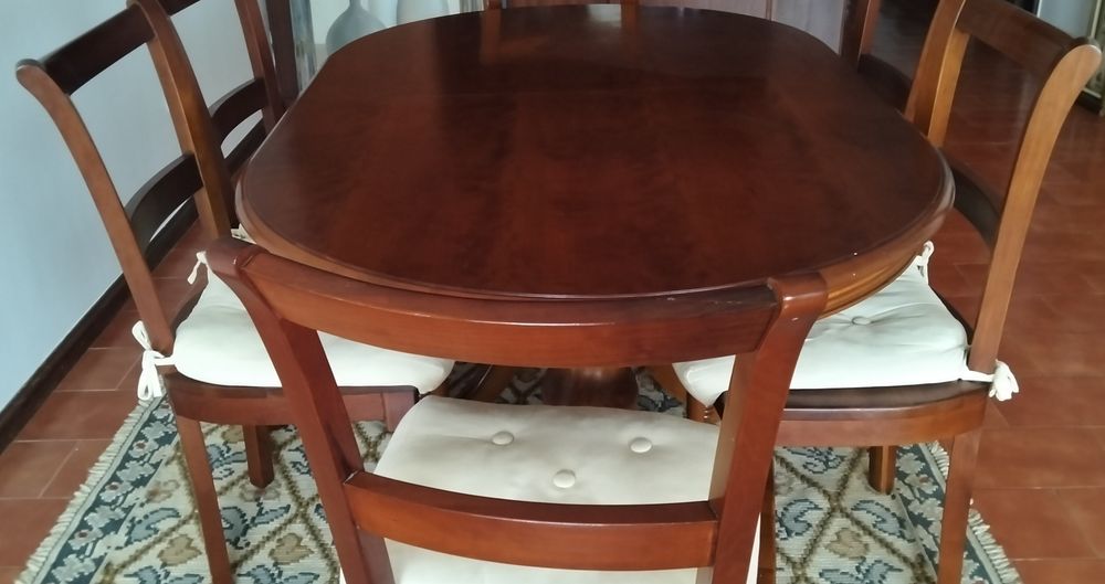 Mesa Sala de jantar - Desocupar urgente