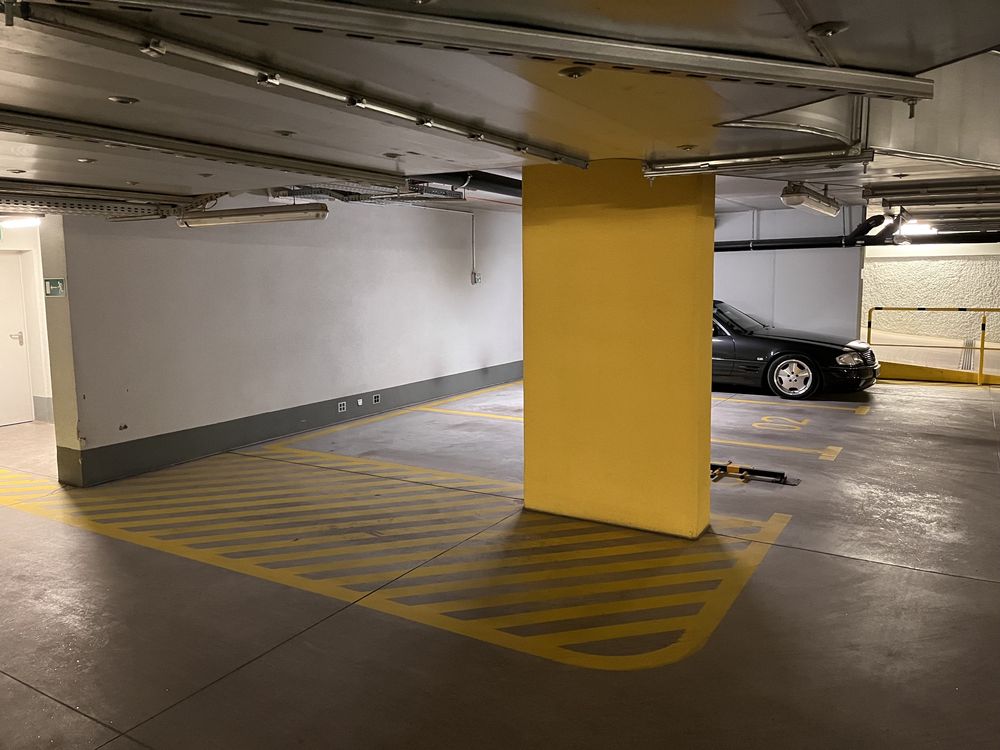 Parking podziemny na Starej Ochocie (Niemcewicza/Poniecka)