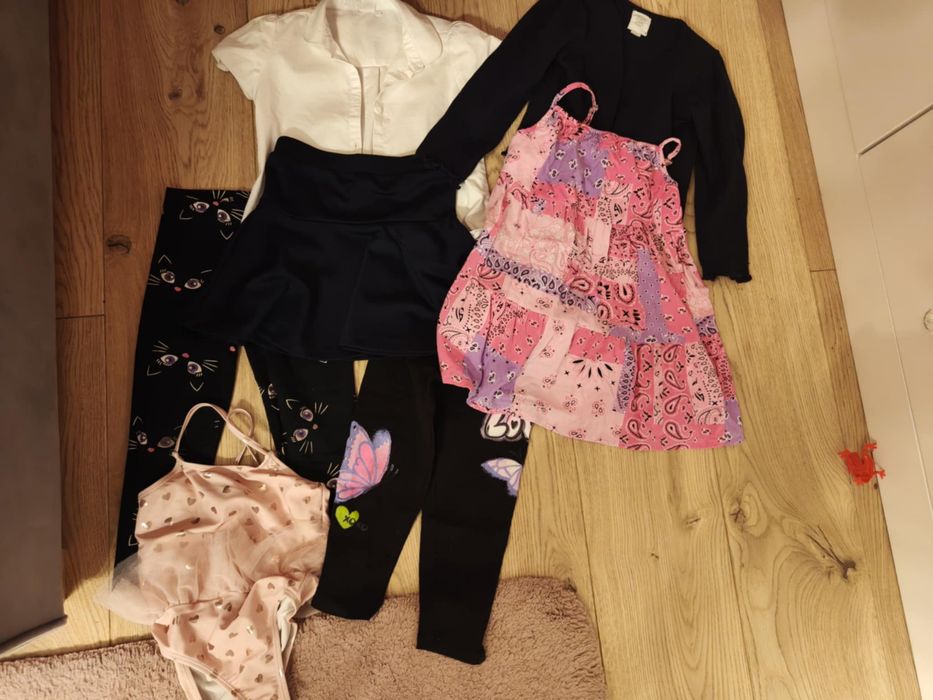 Ubrania dla dziewczynki