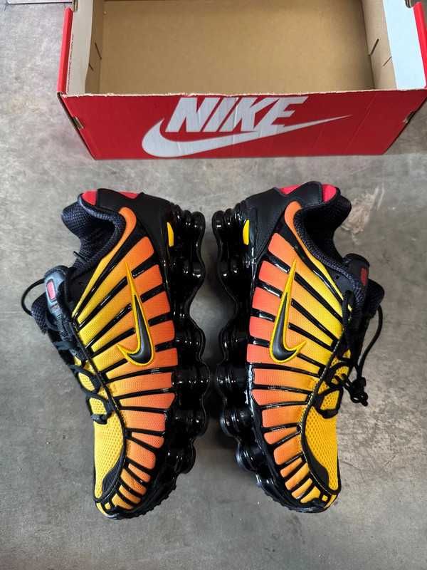 Buty NikeShox TL Moda Obuwie sportowe rozmiar.39