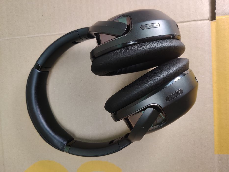Навушники JBL Tour One M2. Чорні