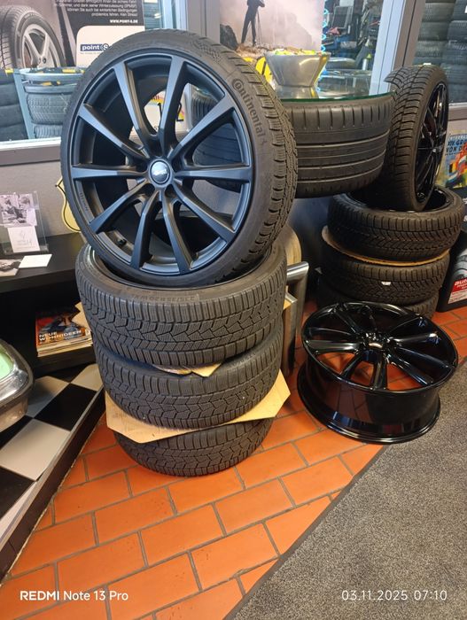 Зимніши шини Continental з дисками Brock до Тесла 3