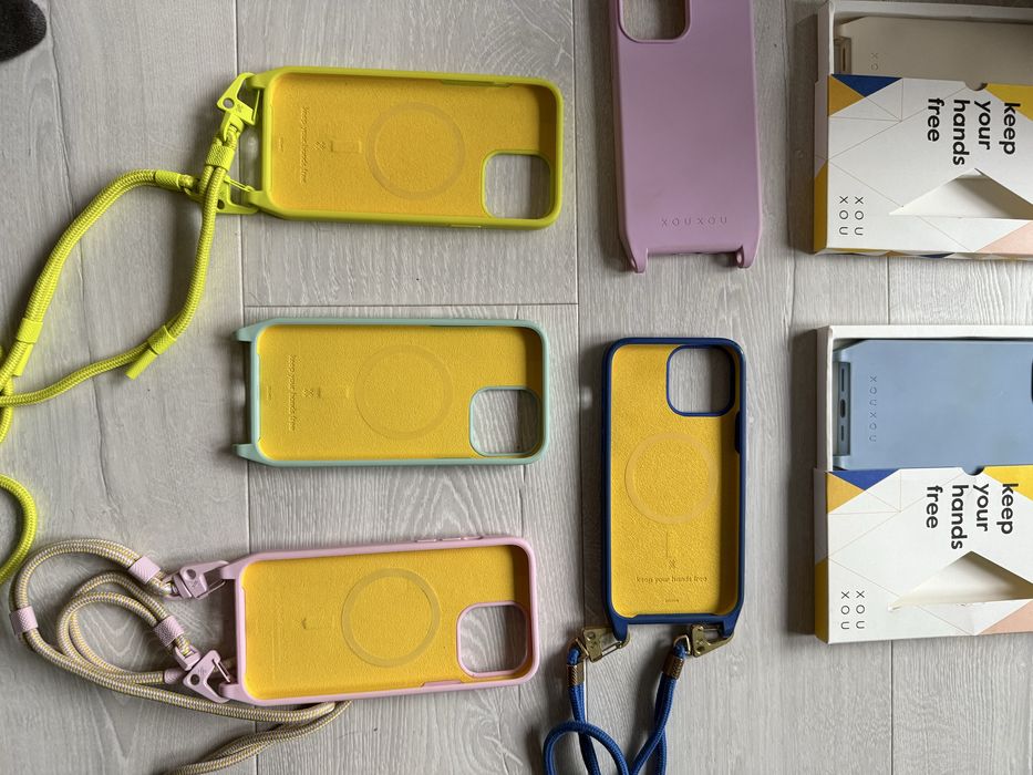 Чохли з карабінами на iphone 13 pro max