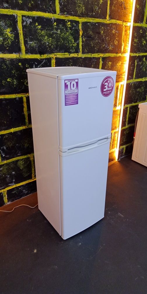 Холодильник Grunhelm GRW138DD стан нового