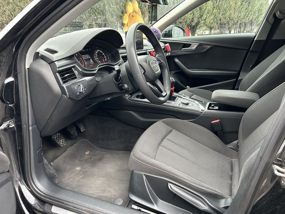 Audi A4 B9 2.0 TDI CR 150km manual! Ledy! Alu 19 zadbana!