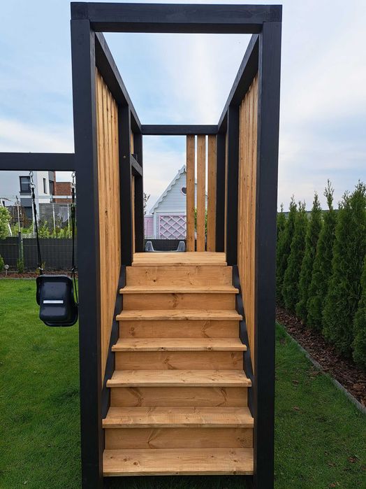 Plac zabaw, nowoczesny, drewniany