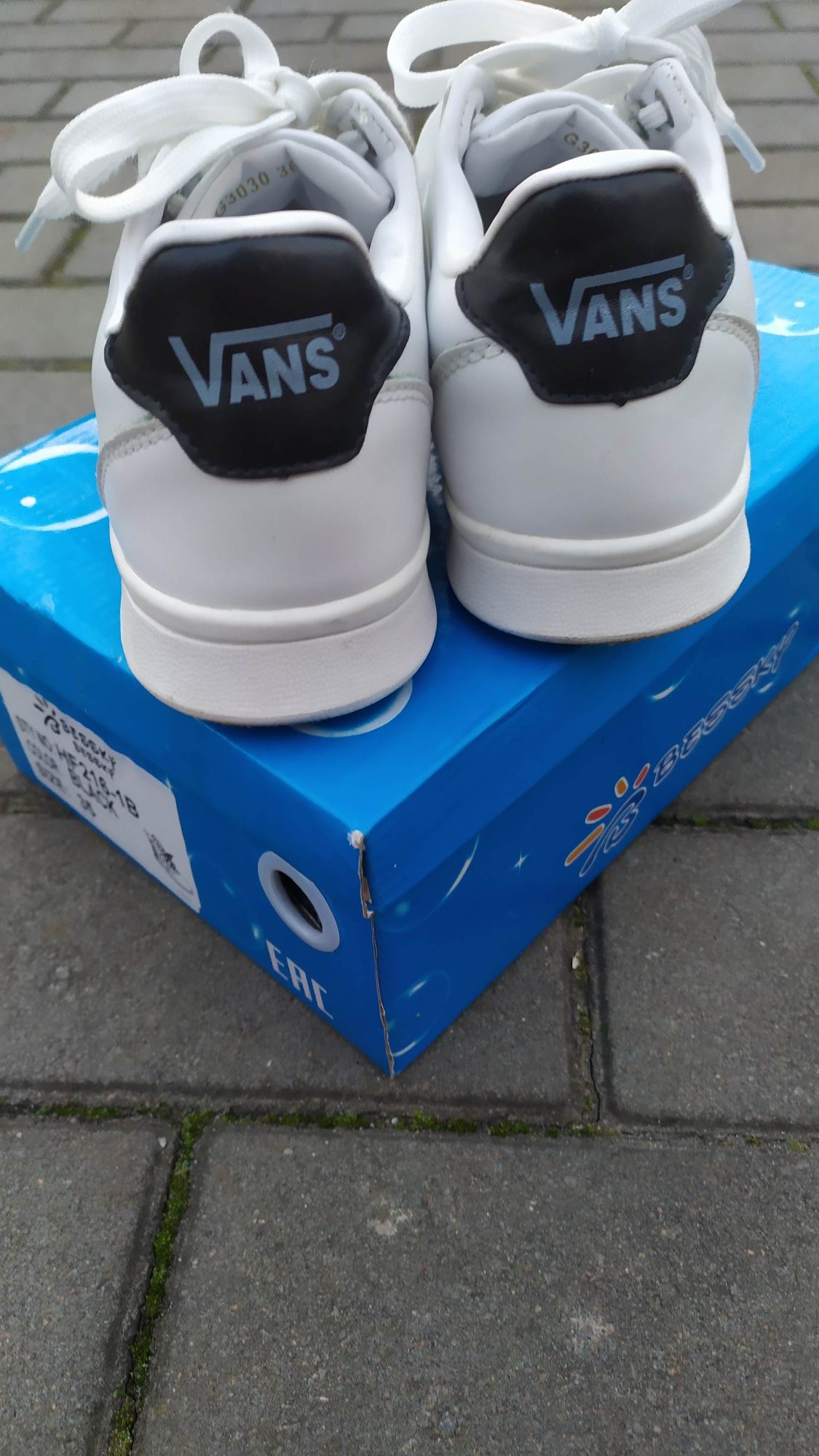 Шкіряні кеди Vans