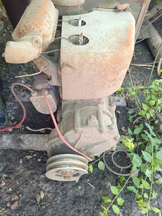 Мотор бензин карбюратор