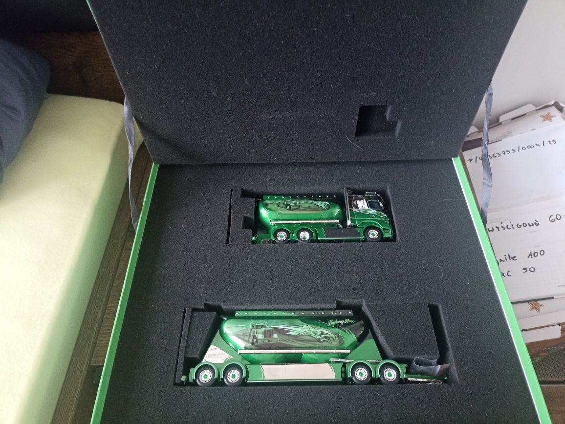 Mercedes actros ,highway hero - tekno 1/50