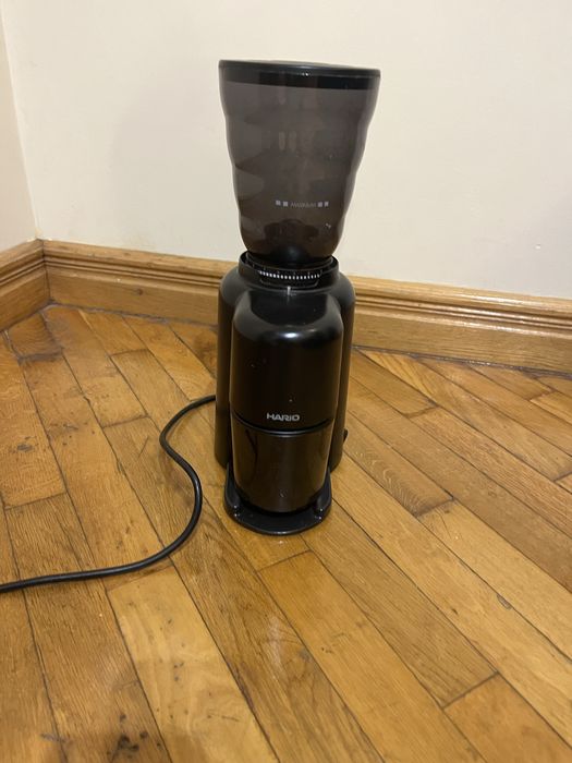 Млинок для кави, гріндер Hario V60