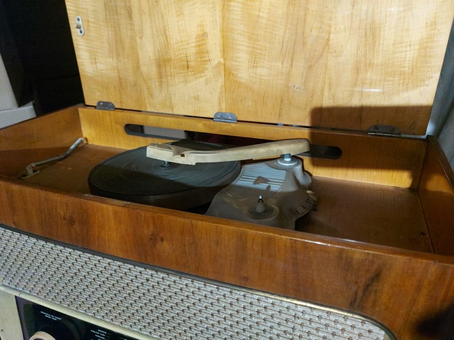 Radio retro, prl, lampowe Diora, gramofon