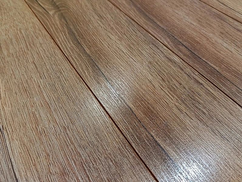 Panele podłogowe laminowane SWISS KRONO Dąb Murano D3501 AC4/10mm