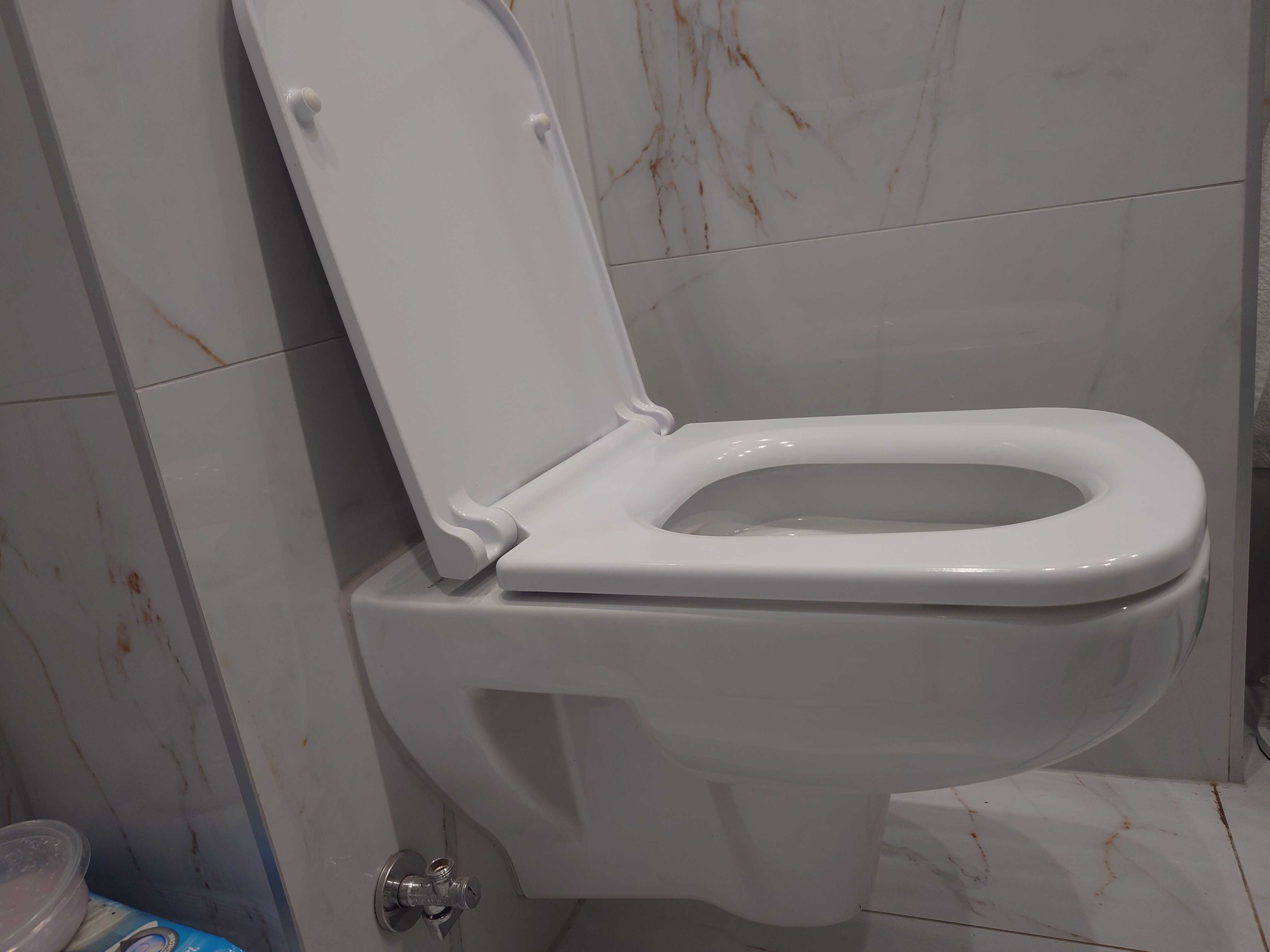 Cersanit miska WC Toaleta wisząca + Deska