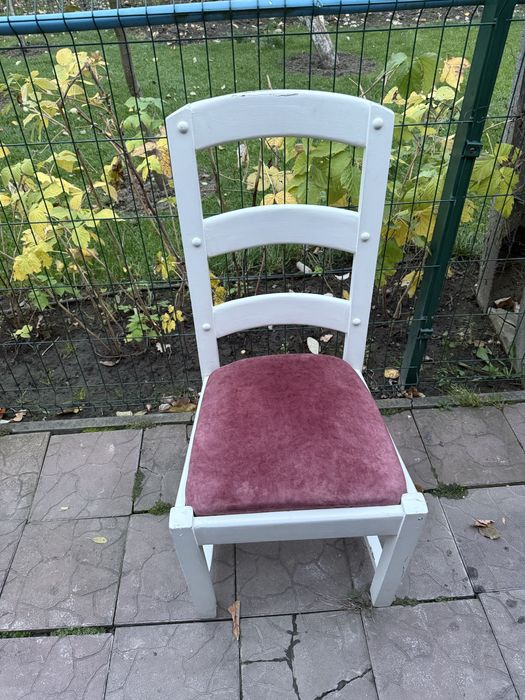 Стілець дубовий білий бенкетний