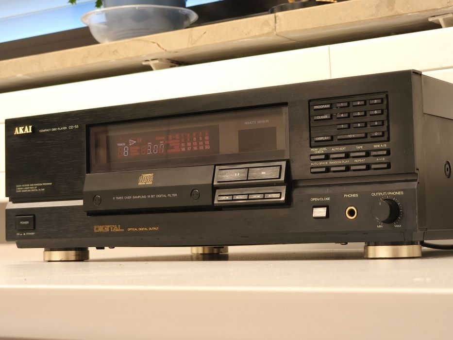 CD плеєр Akai CD-55 ! 2 ЦАПи AD1856N ! Зроблений у Японії !