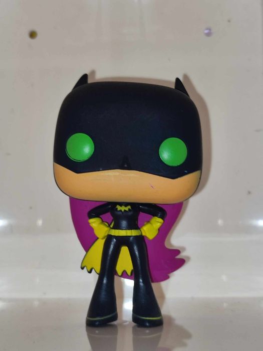 Figurka funko pop bat girl bez pudełka