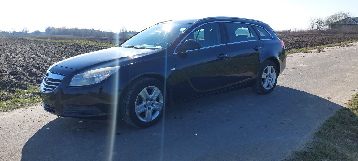 Opel insignia 1.8 benzyna 140km